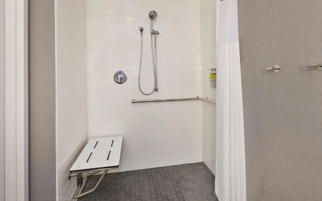 Staybridge Suites Pittsburgh Airport by IHG
