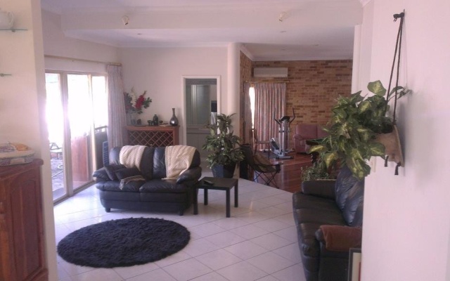 The Vines Avenue Guesthouse – Guest Rooms – The Vines