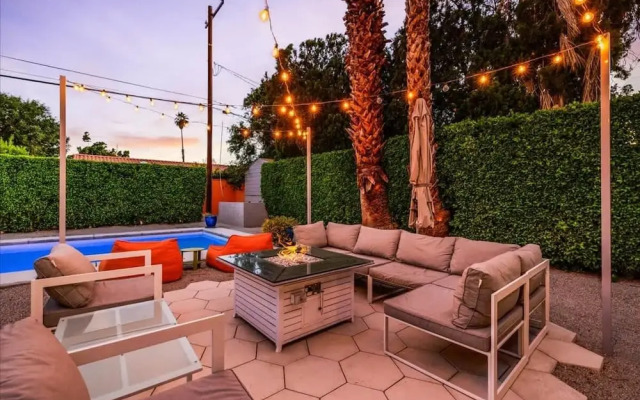 Modern Paradise at Sonora