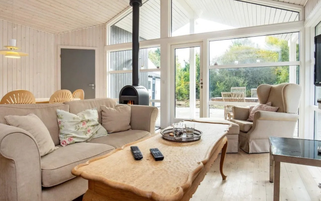 8 Person Holiday Home in Frorup-by Traum