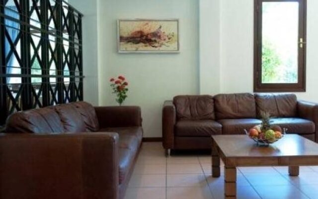 PHEIA, Vriniotis Resorts
