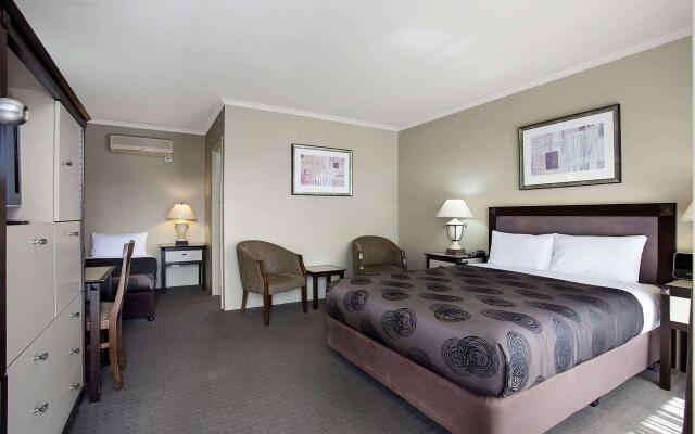 Comfort Inn On Raglan