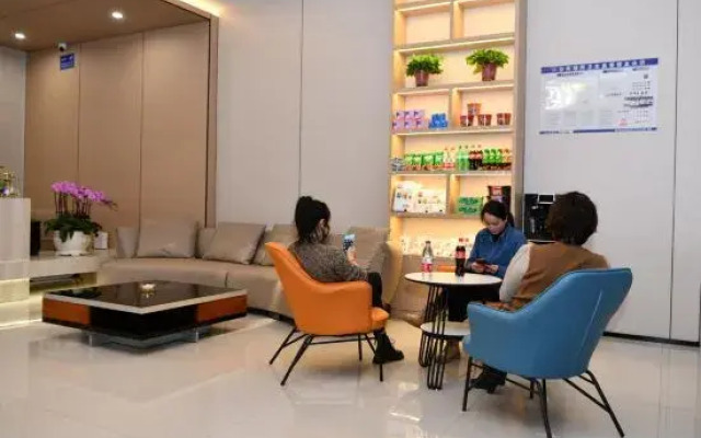 Linyi Baihong Jintang Business Hotel
