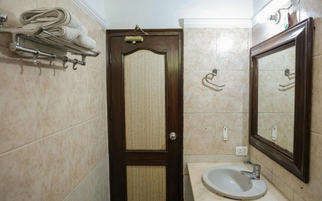 Oyo 1133 City Park Plaza