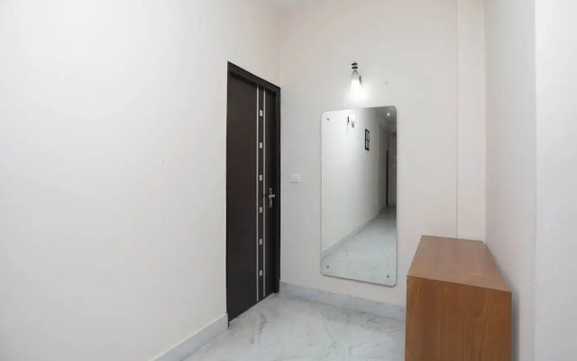 Red Inn by OYO Rooms