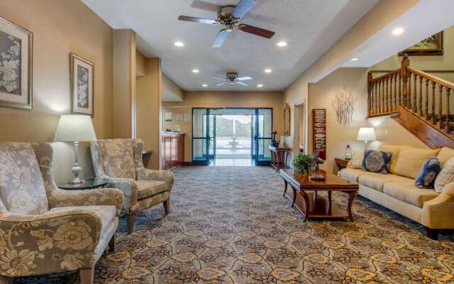 Quality Inn & Suites Benton - Draffenville