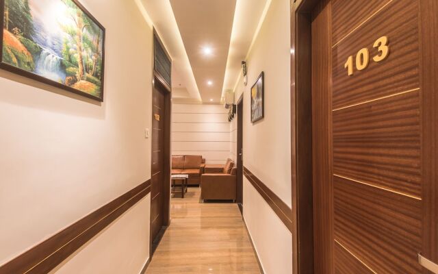 OYO 9328 Empire Suite