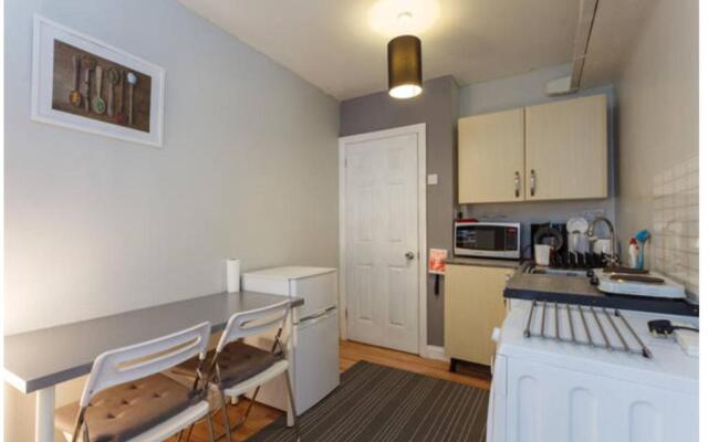Shirley Apartments, Cozy Studio, 10 Min Drive to City Centre and Cruise Ship Terminals