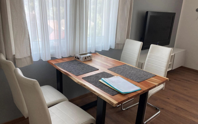 Apartment in Mauerbach Near Vienna With Pool