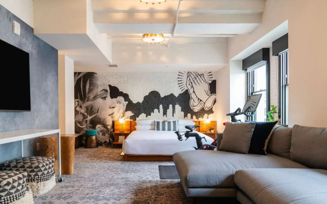 The Wayfarer Downtown LA, Tapestry Collection by Hilton