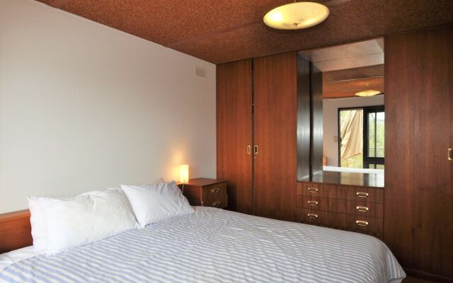 Shangri-La On Surf Parade - Free Wifi!