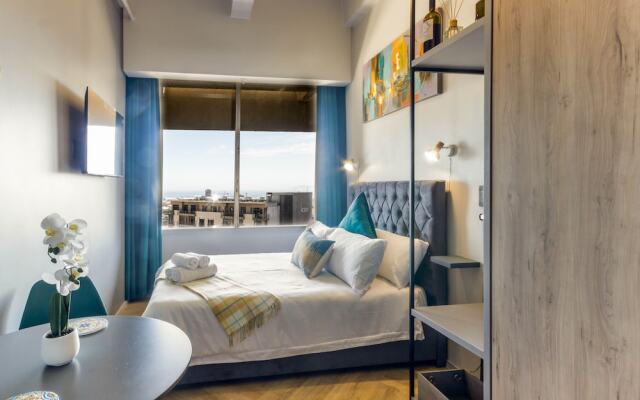 One Thibault Square 1517 by CTHA