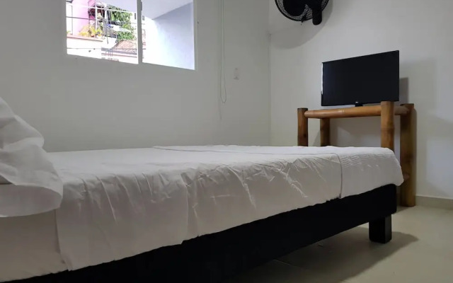 La Mercedes Lite Hostal By MH