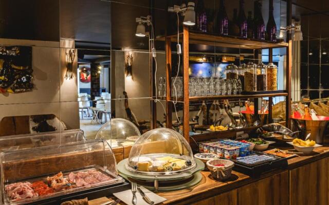 Rock Noir Hôtel & Spa