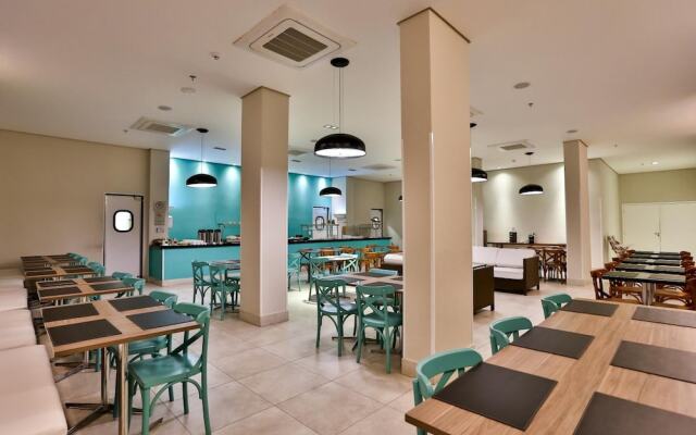 Summit Suites Pindamonhangaba