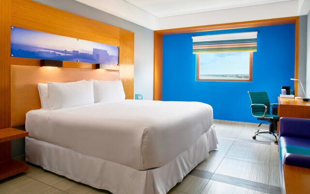 Aloft Cancun