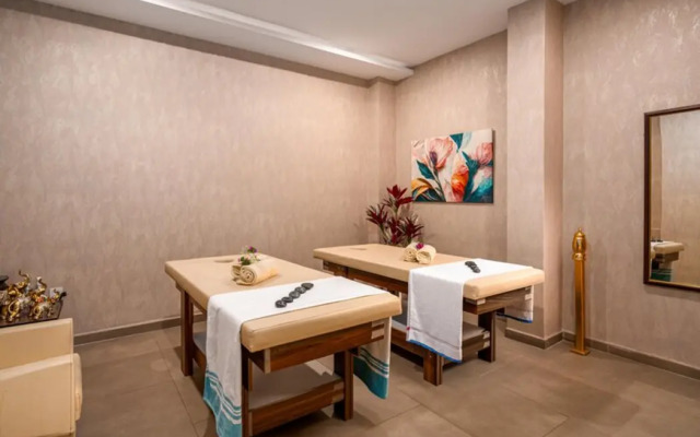 Side Story Resort & Spa
