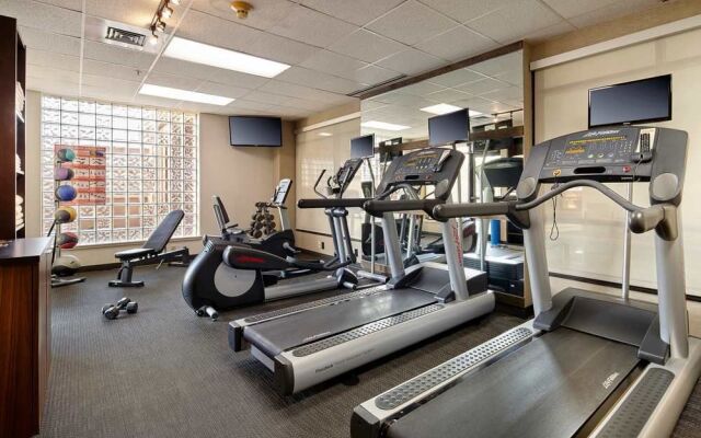 Courtyard State College