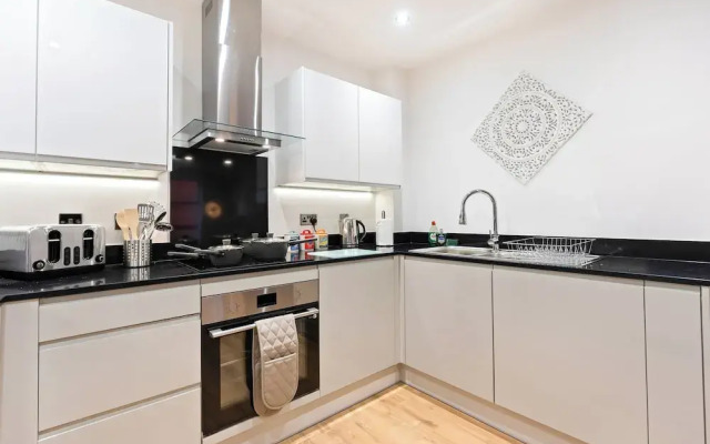 Camden Drive City Apartment
