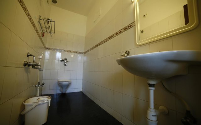 OYO Rooms off Aurobindo Ashram