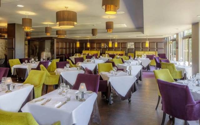 Cambridge Hotel