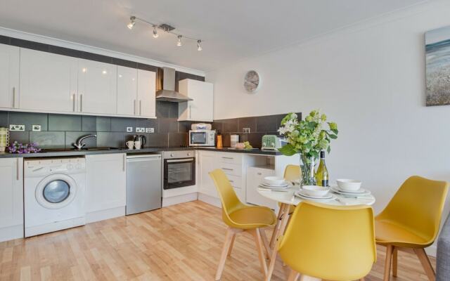 Stylish Villa in Millendreath Near Sea