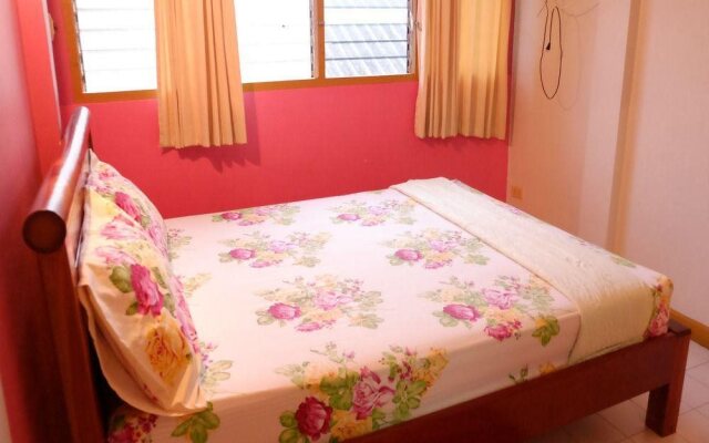 Lucky Guesthouse