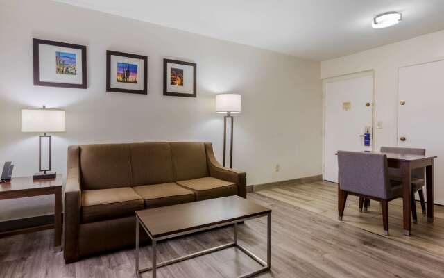Comfort Suites at Sabino Canyon