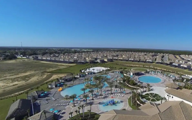 Home next to Disney CG1406