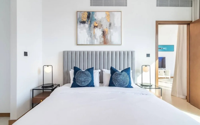 High Floor and full Marina view