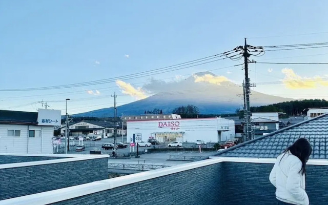 Megu Fuji Plus+