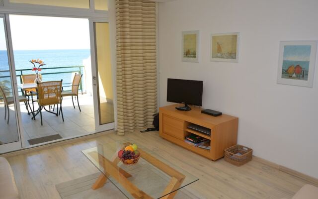 Atlantic view 1 - Apartment with ocean view & pool