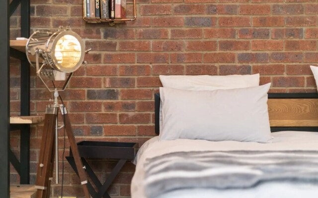 2nd Floor Fox Street Studios