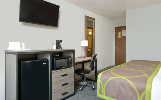 Super 8 by Wyndham Amarillo