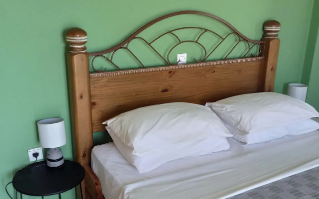 Anastasios Olive Garden Apartments