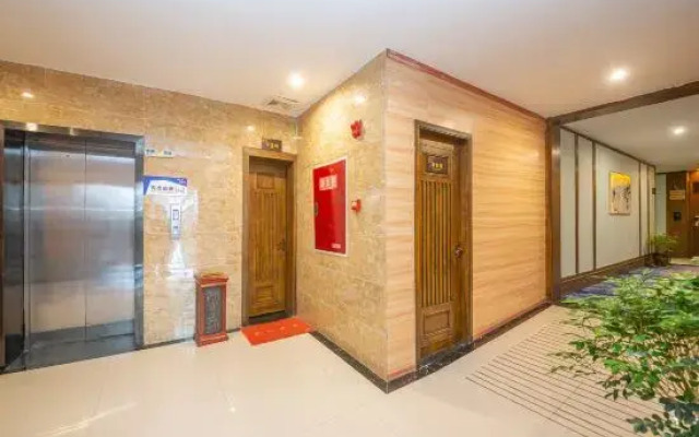 Xijingli Hotel (Yuzhong Ancient City)