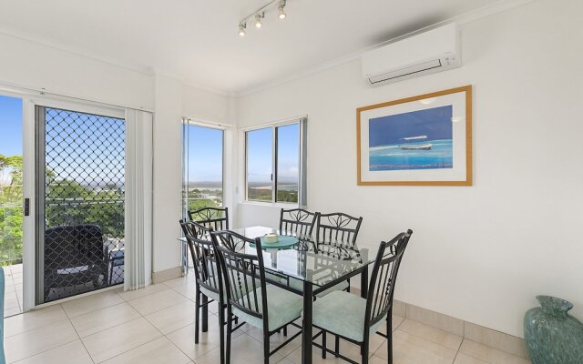 Stylish Apartment With Stunning Views - Unit 7 Taralla 16-18 Edgar Bennett Avenue Noosa Heads
