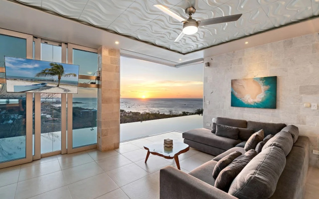 Luxury Villa Hot Tub Ocean Views Fully Staffed