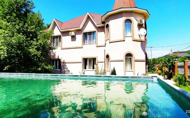 Mariya Guest House