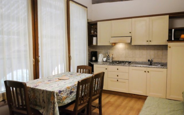 Tigli Apartment With two Bedrooms and one Bathroom on the Second Floor With 4 Metre Glass Window Apartment 6