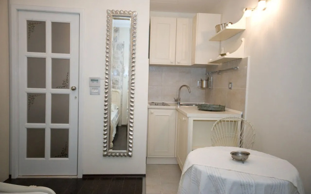 Old Town Ivory Apartments