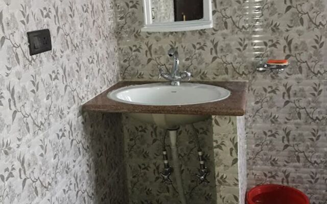 Riverside Duplex Guest House