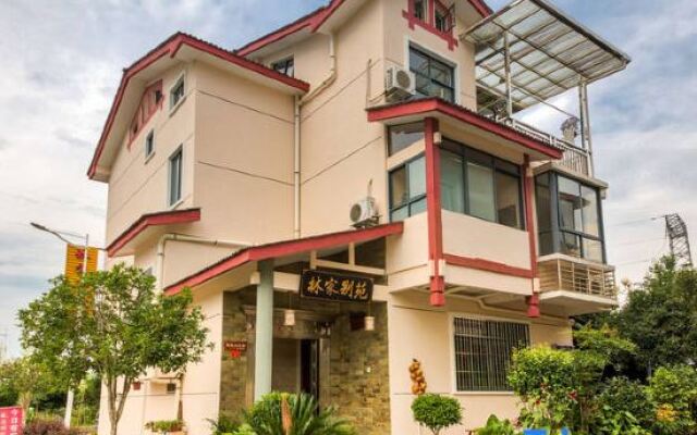 Linjia Bieyuan Inn