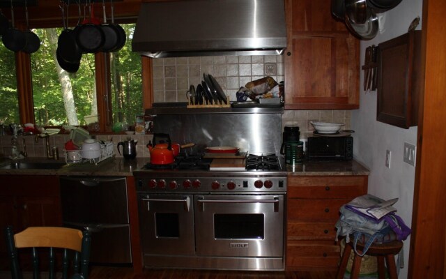 Honey Maple Grove BnB