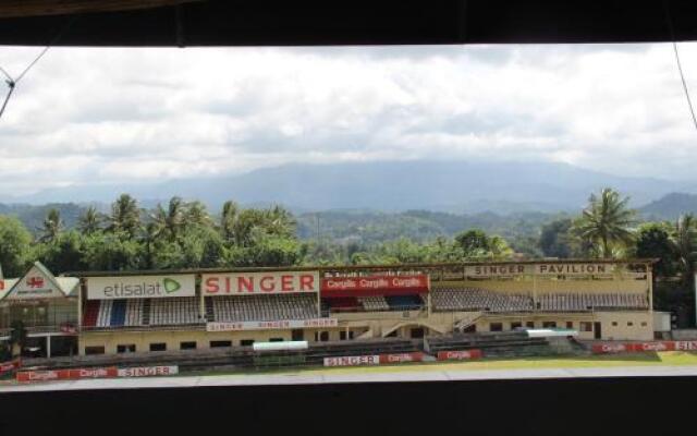 Stone House Suites Kandy