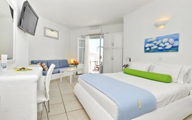 Yades Suites Apartments & Spa