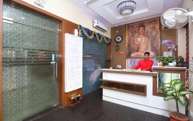 Hotel GST Grand Plaza