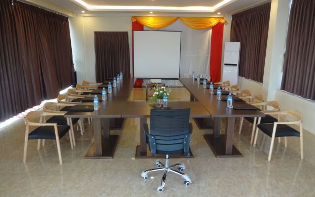 Virati Hotel