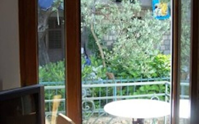 Levantin Inn 12 Room N12