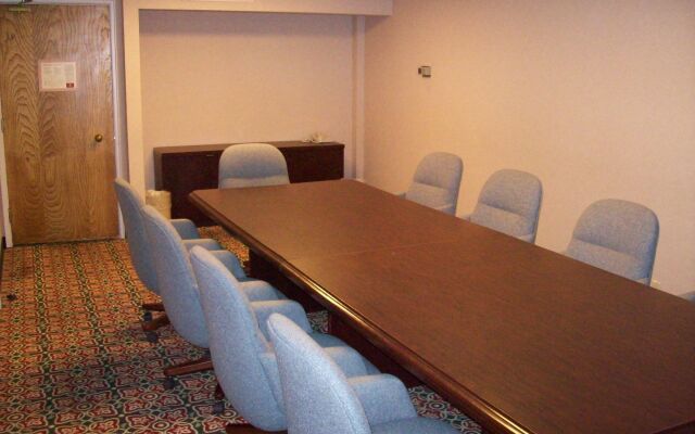 FairBridge Inn, Suites & Outlaw Conference Center Kalispell
